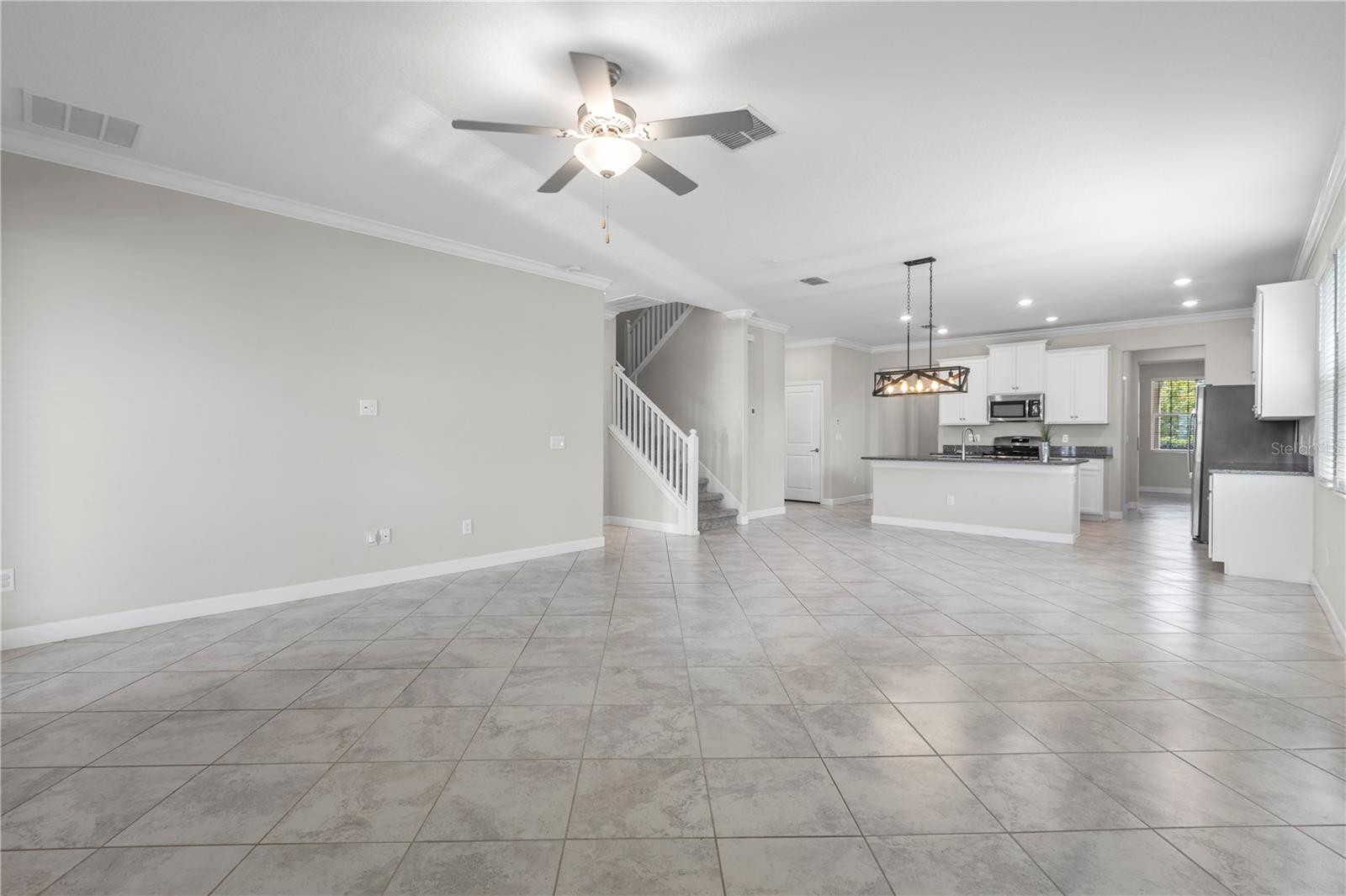 Image 18 of 79 For 9173 Shadyside Lane