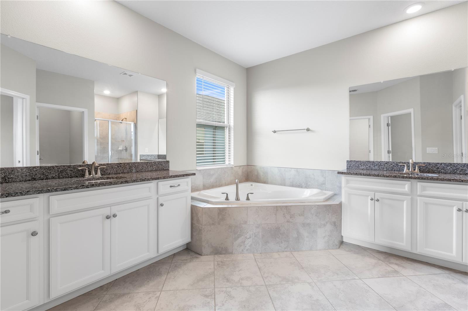 Image 27 of 79 For 9173 Shadyside Lane