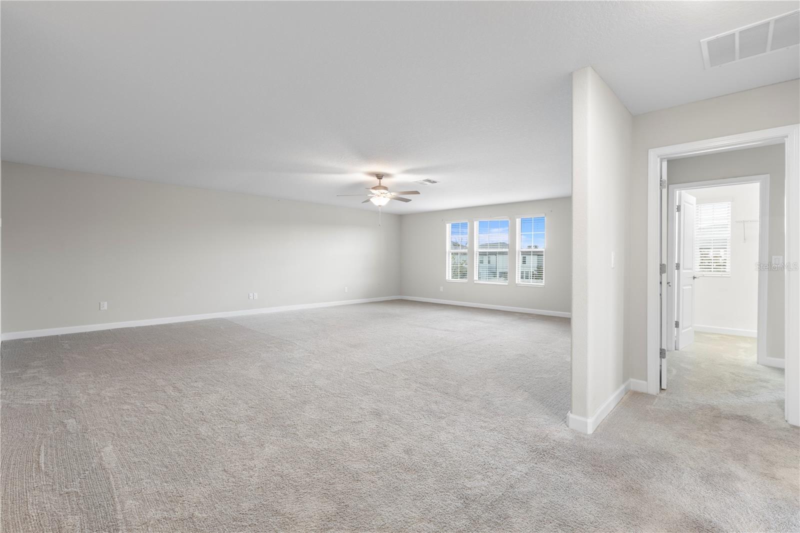 Image 34 of 79 For 9173 Shadyside Lane