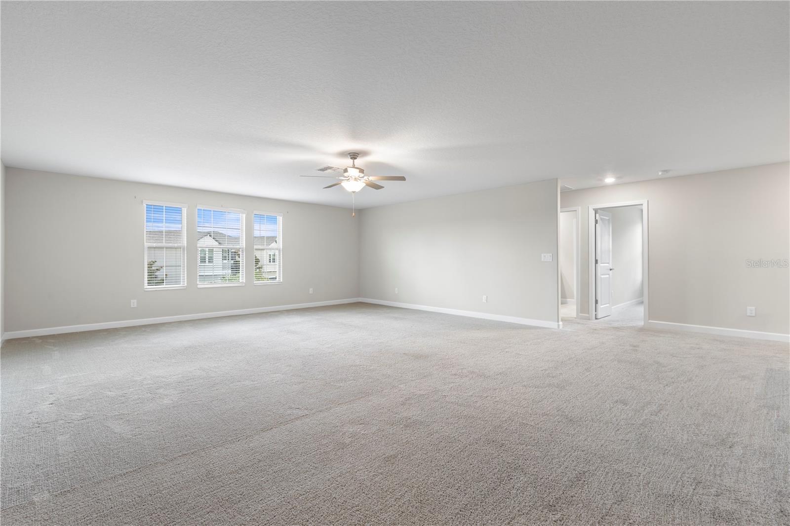 Image 36 of 79 For 9173 Shadyside Lane