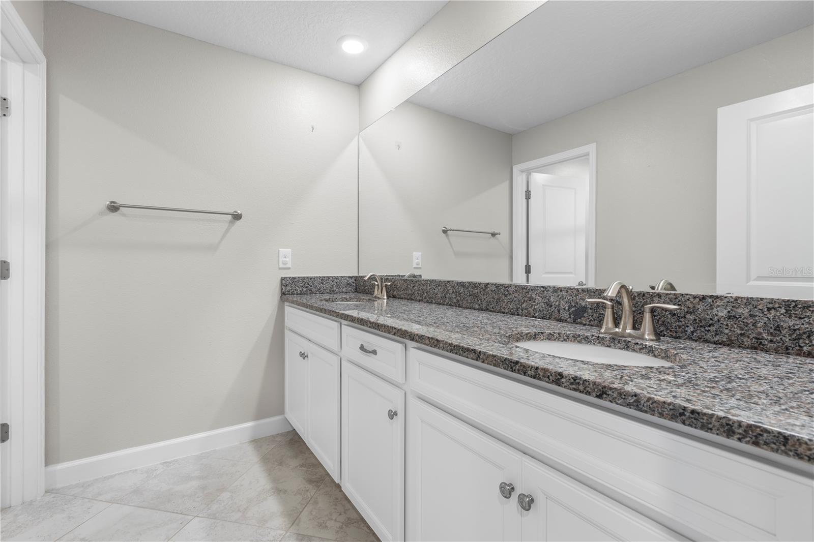 Image 47 of 79 For 9173 Shadyside Lane