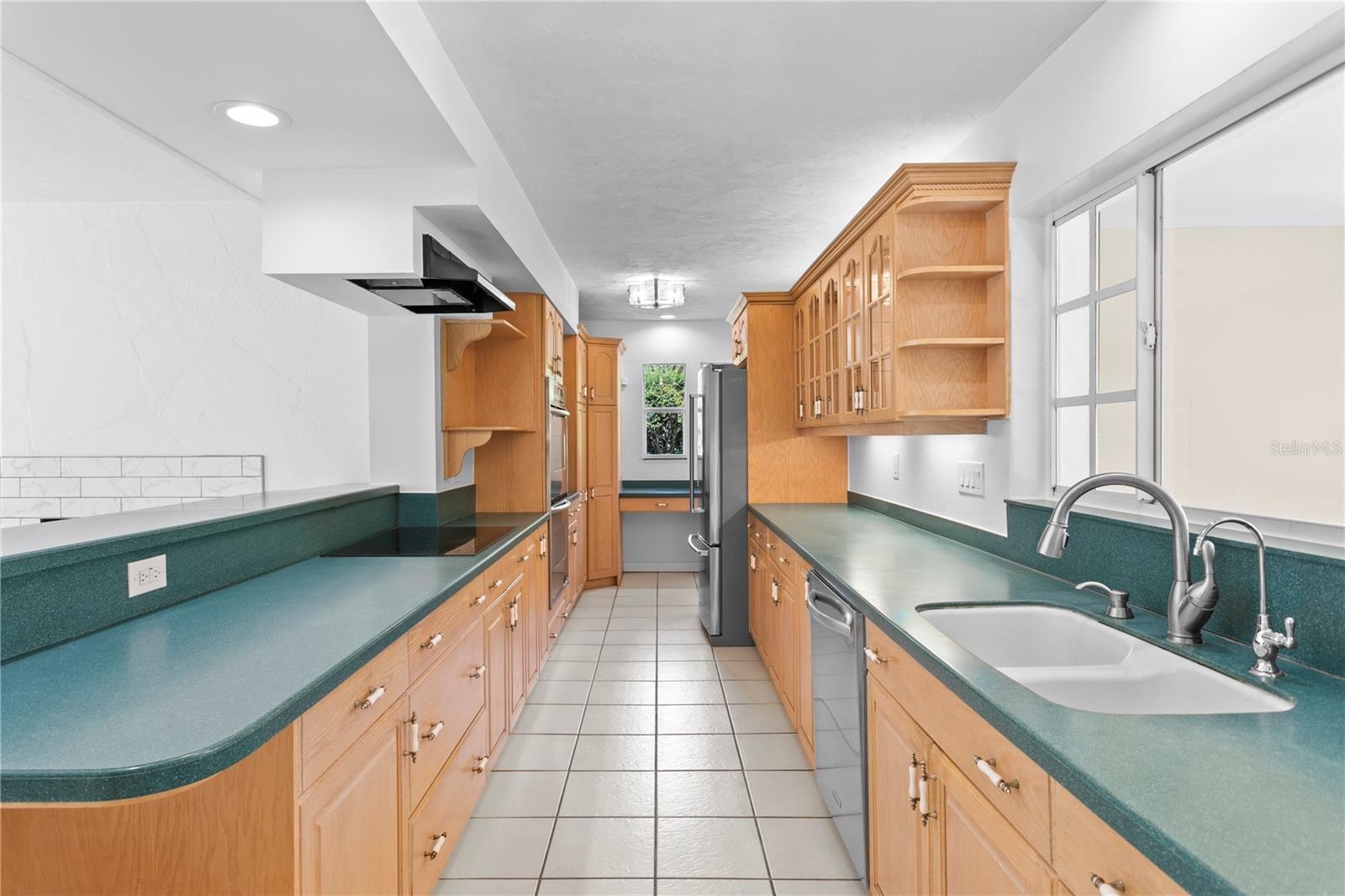 Image 30 of 66 For 234 Driftwood Road Se
