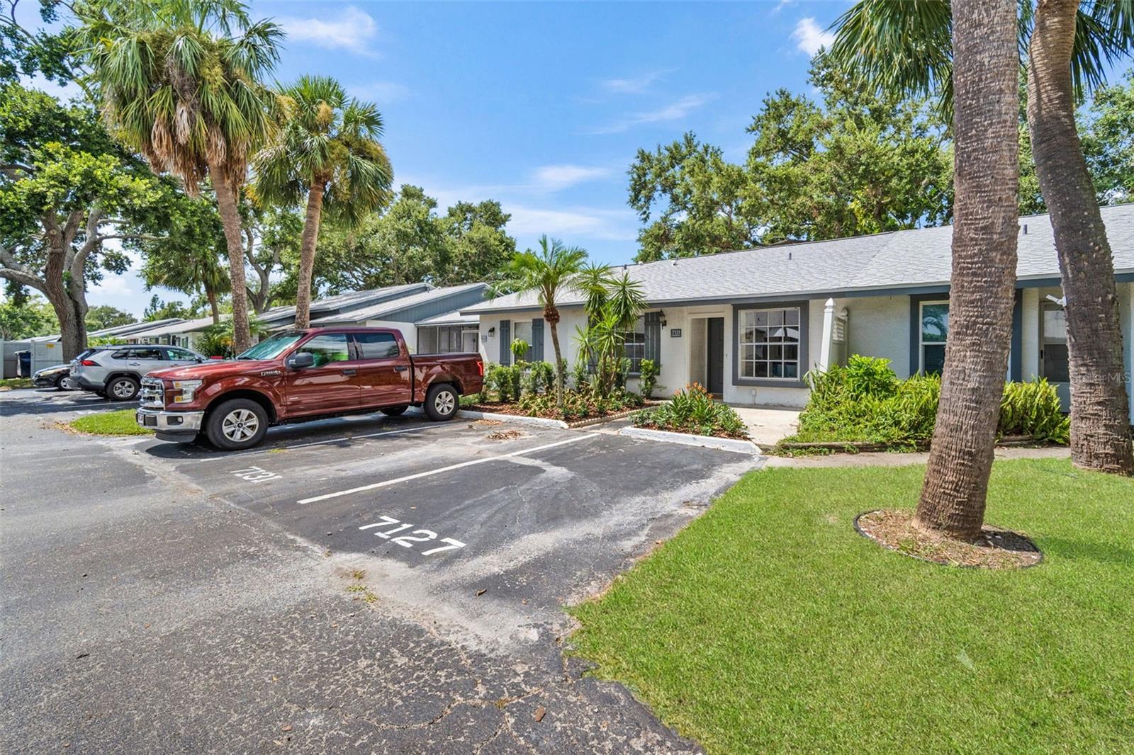 Details for 7131 Parkside Villas Drive N, ST PETERSBURG, FL 33709