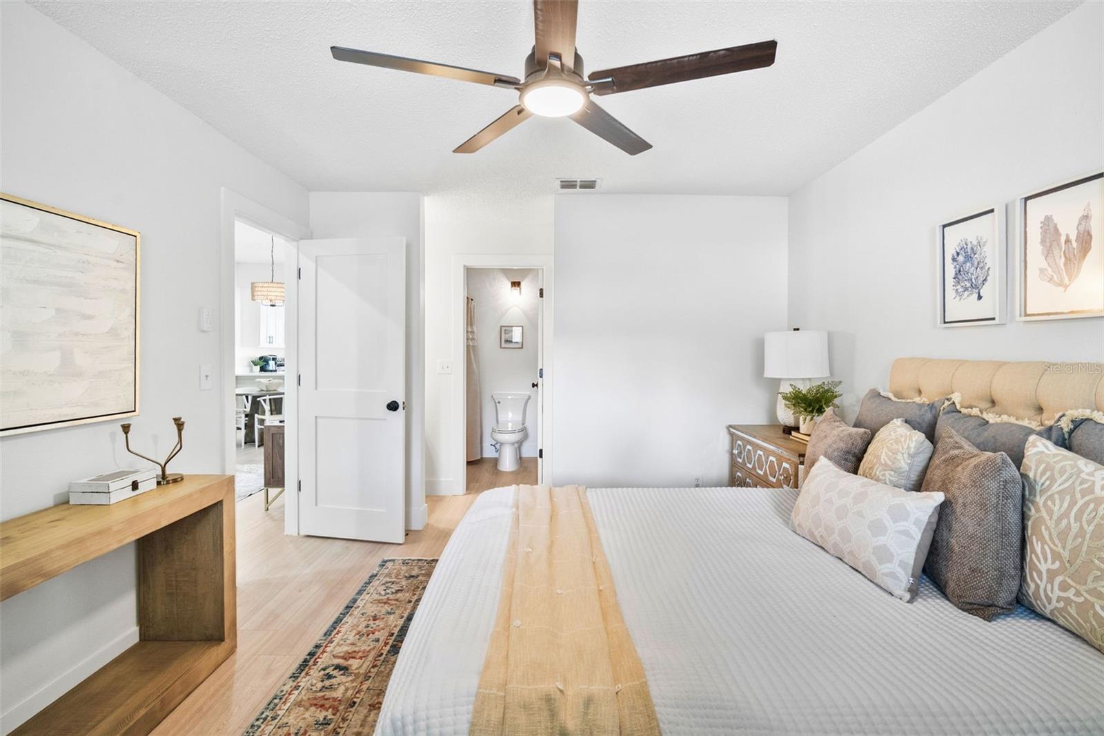 Image 15 of 19 For 7131 Parkside Villas Drive N