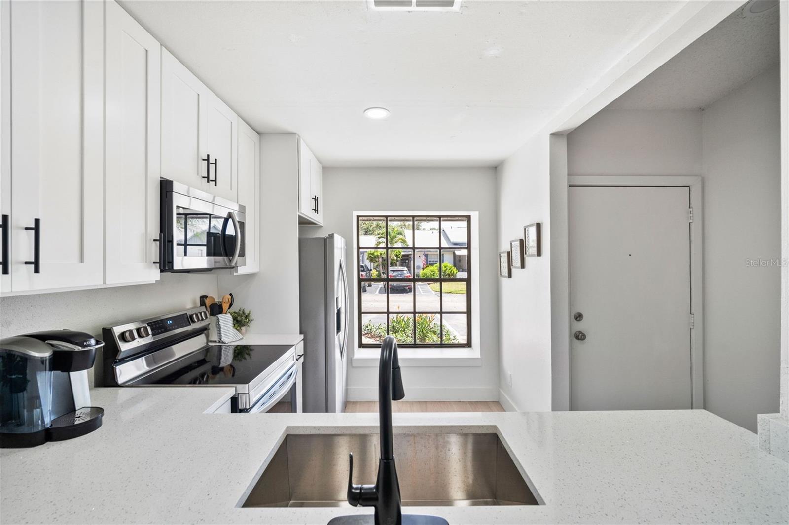 Image 5 of 19 For 7131 Parkside Villas Drive N