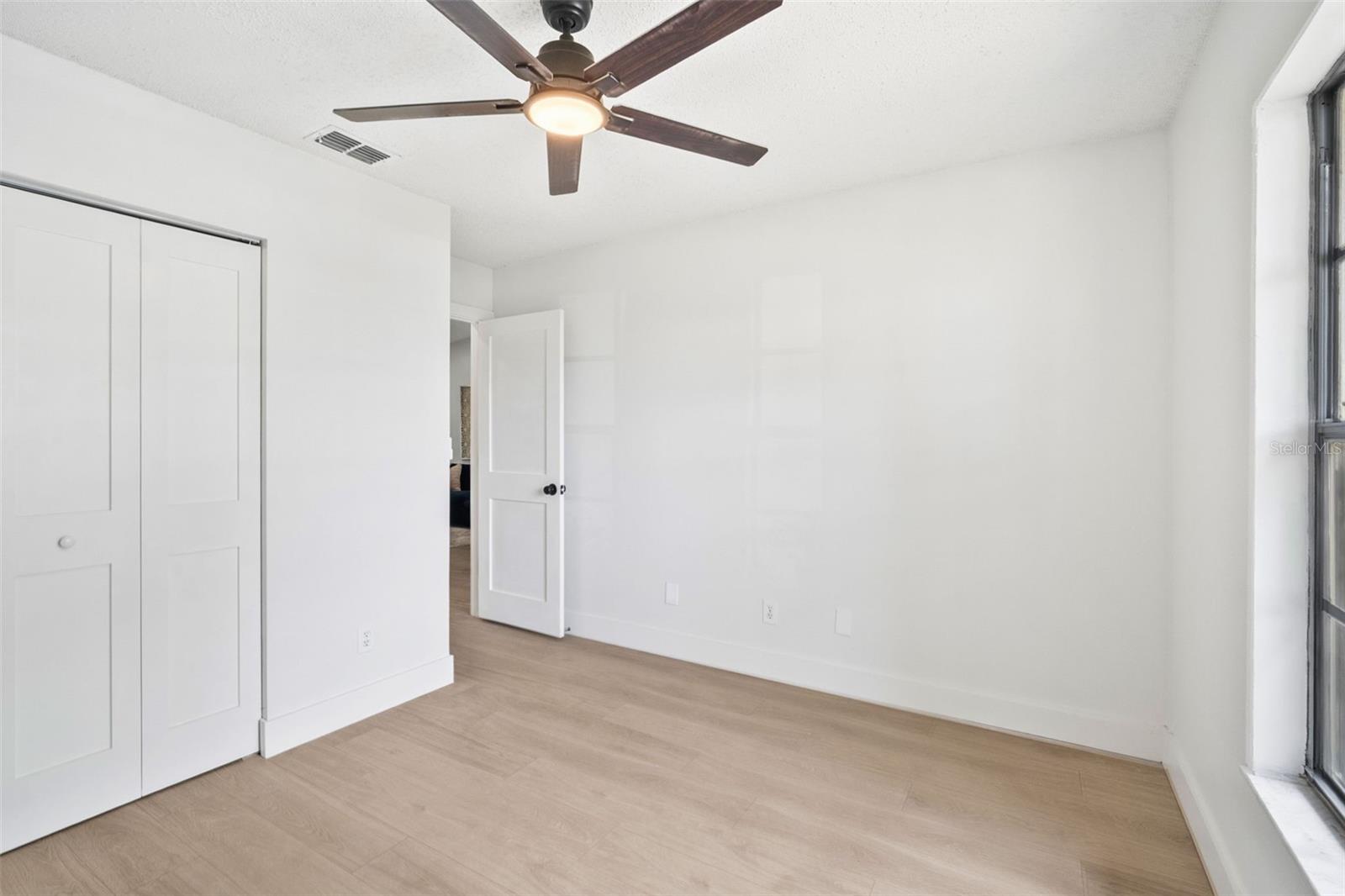 Image 7 of 19 For 7131 Parkside Villas Drive N