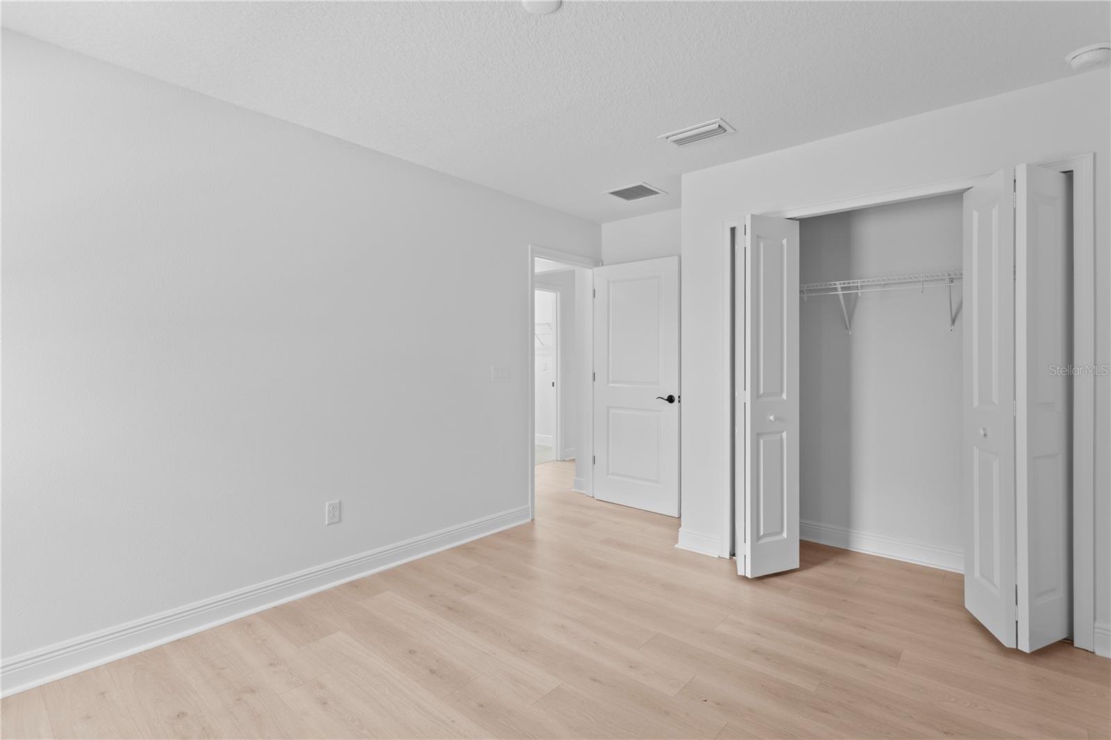Image 31 of 43 For 2512 Kathleen Street