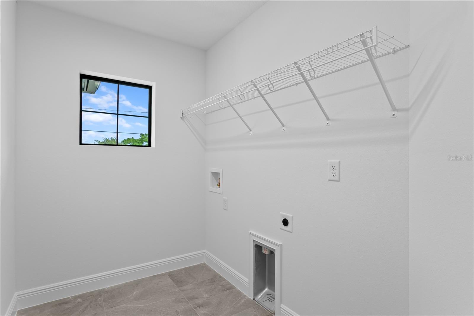Image 33 of 43 For 2512 Kathleen Street