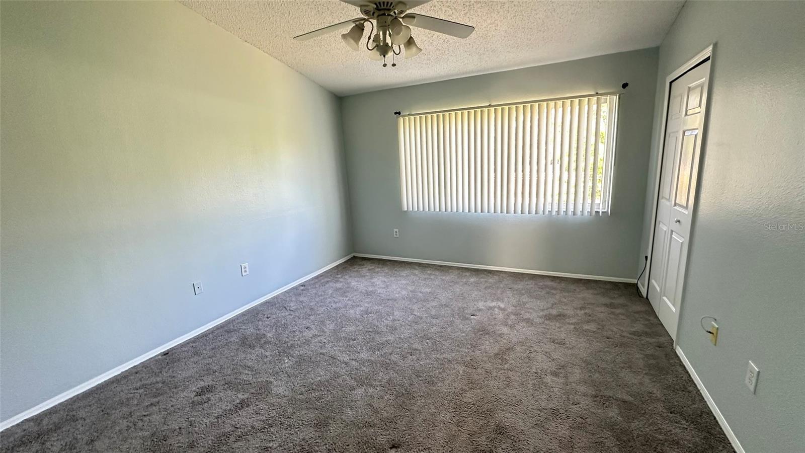 Image 17 of 19 For 1400 Costa Mesa Drive