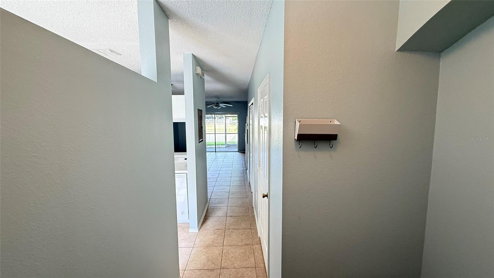 Image 4 of 19 For 1400 Costa Mesa Drive