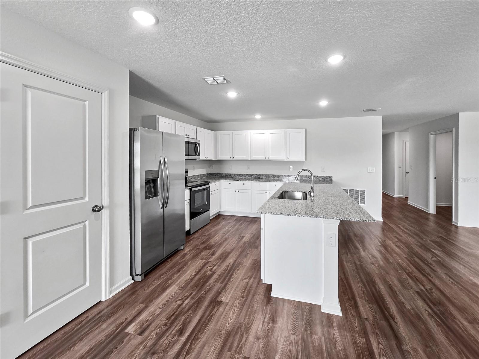 Image 4 of 16 For 12965 53rd Avenue