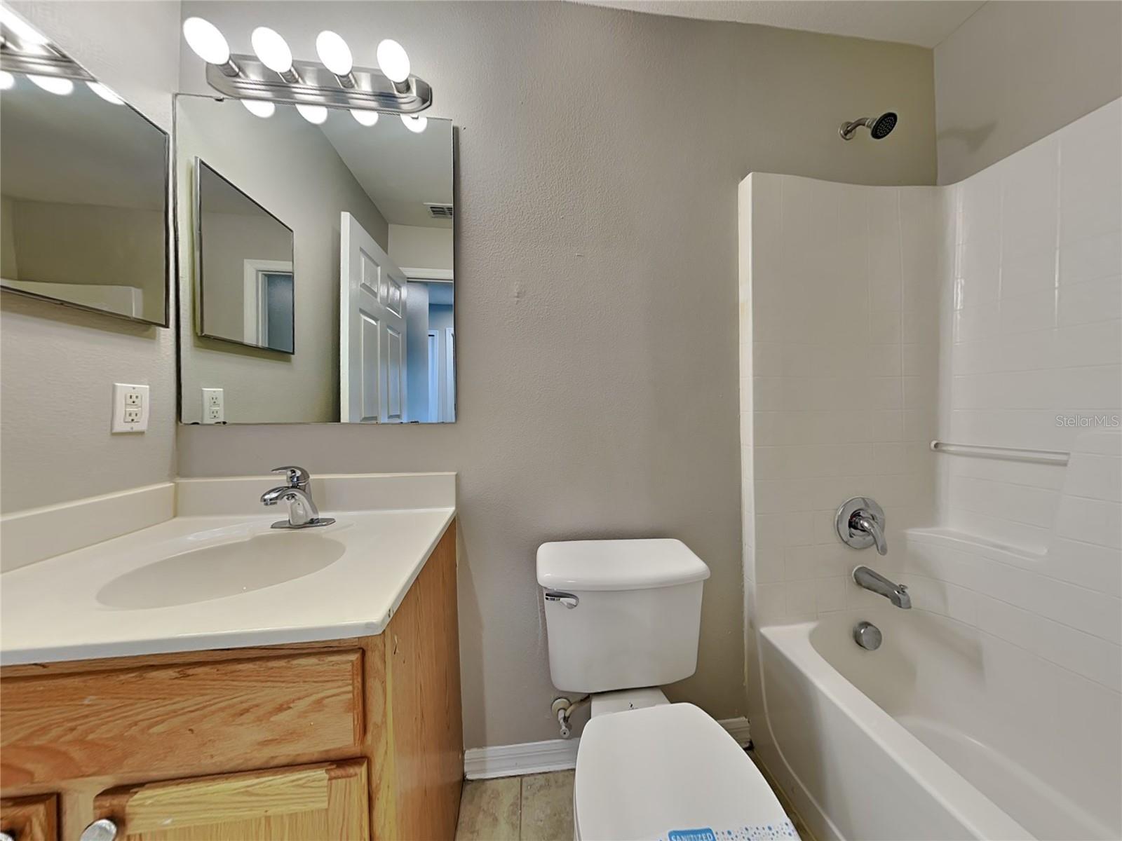 Image 14 of 16 For 13714 Gentle Woods Avenue
