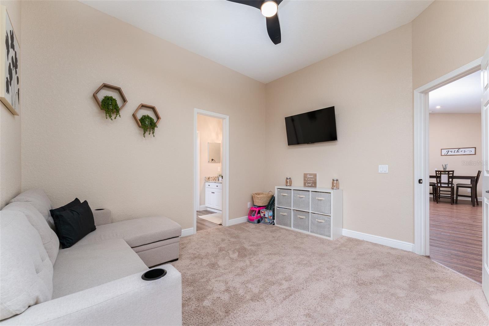 Image 36 of 71 For 901 8th Ave Sw