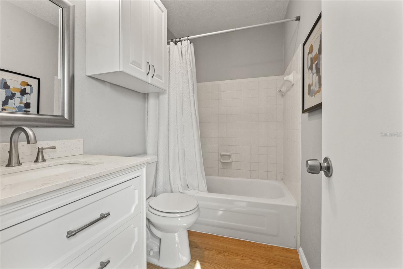 Image 13 of 28 For 209 Seahorse Drive Se D