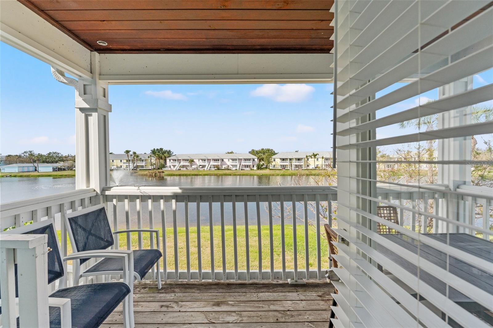 Image 15 of 28 For 209 Seahorse Drive Se D