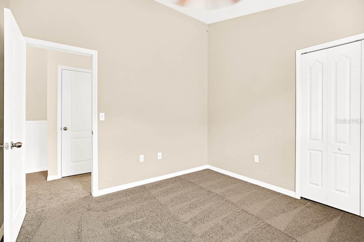 Image 17 of 33 For 5612 Kingletsound Place