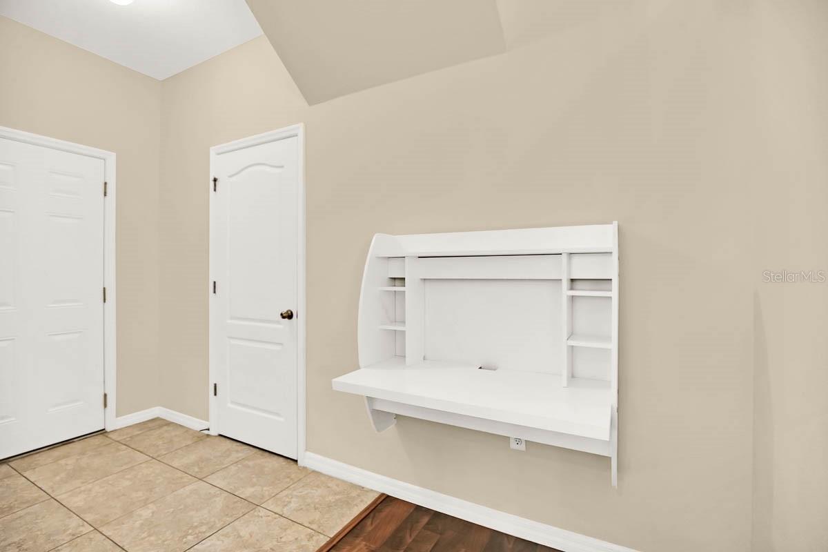 Image 18 of 33 For 5612 Kingletsound Place