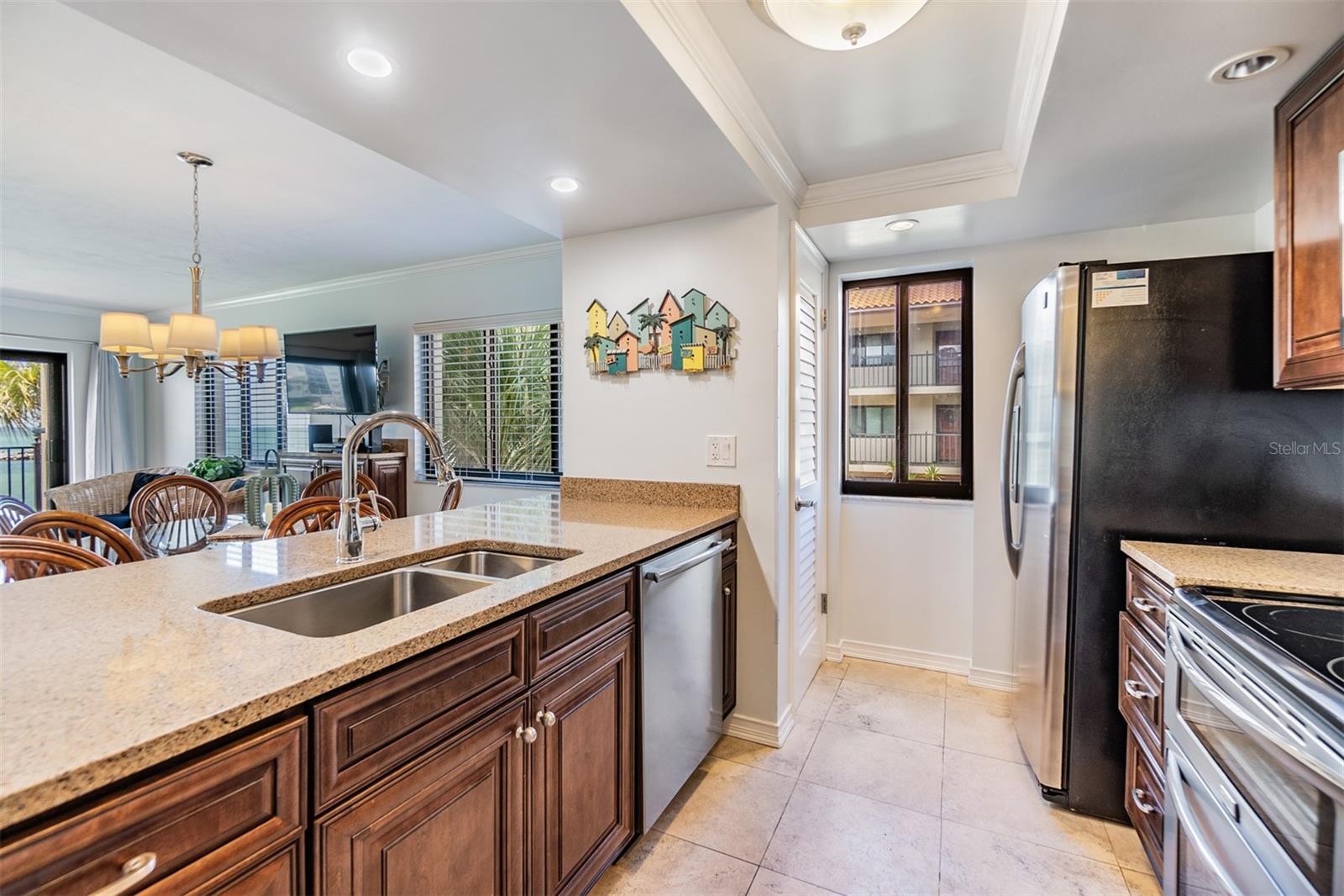 Image 11 of 35 For 7403 Bayshore Drive 305