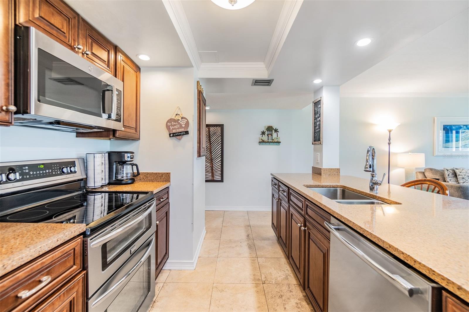 Image 12 of 35 For 7403 Bayshore Drive 305