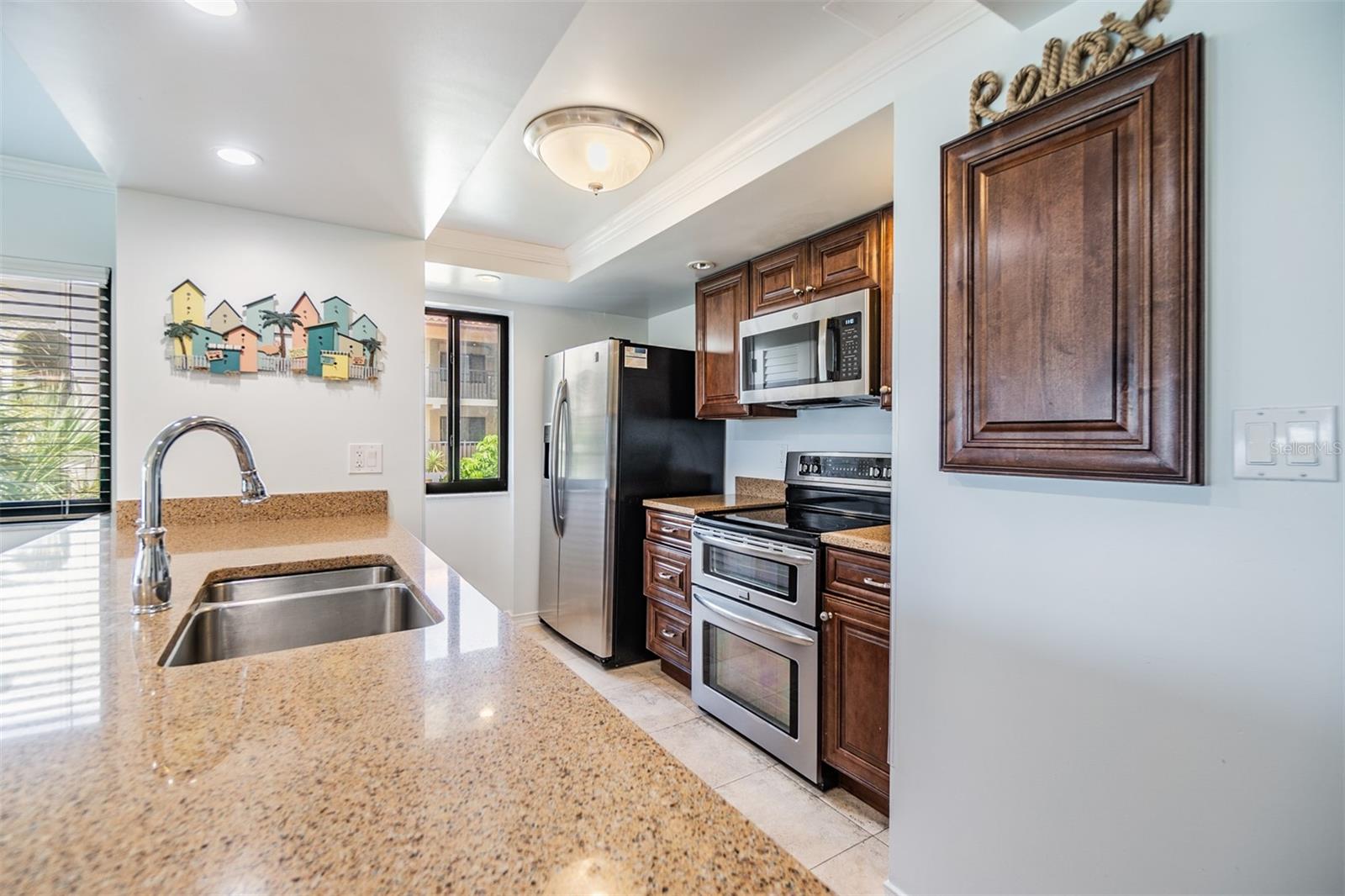 Image 13 of 35 For 7403 Bayshore Drive 305