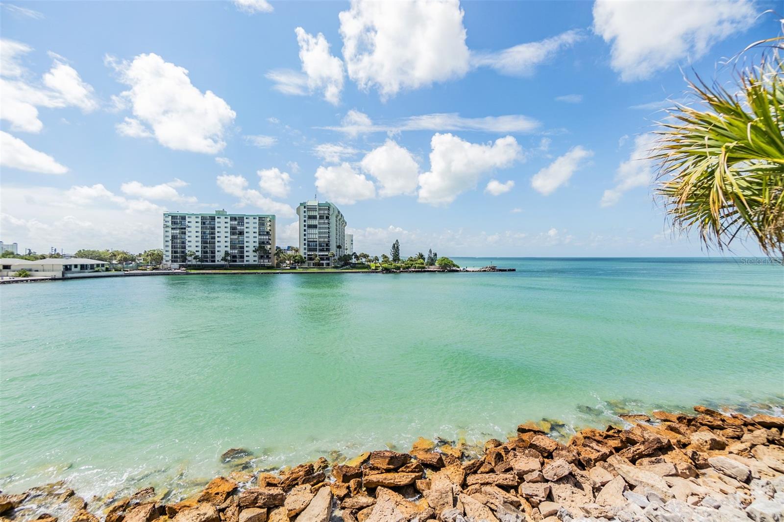Image 27 of 35 For 7403 Bayshore Drive 305