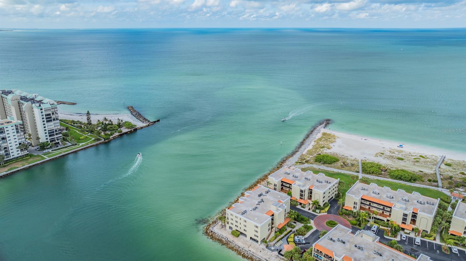 Image 32 of 35 For 7403 Bayshore Drive 305