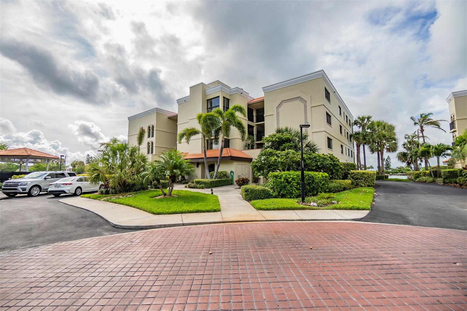 Image 34 of 35 For 7403 Bayshore Drive 305