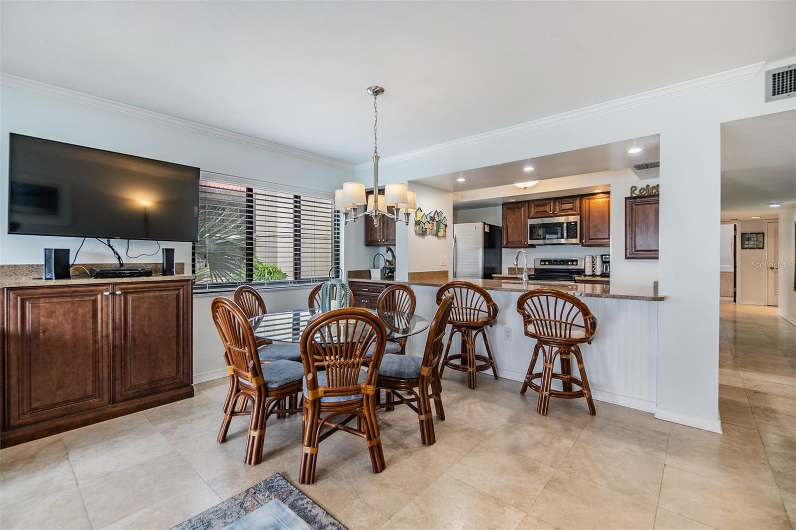 Image 9 of 35 For 7403 Bayshore Drive 305