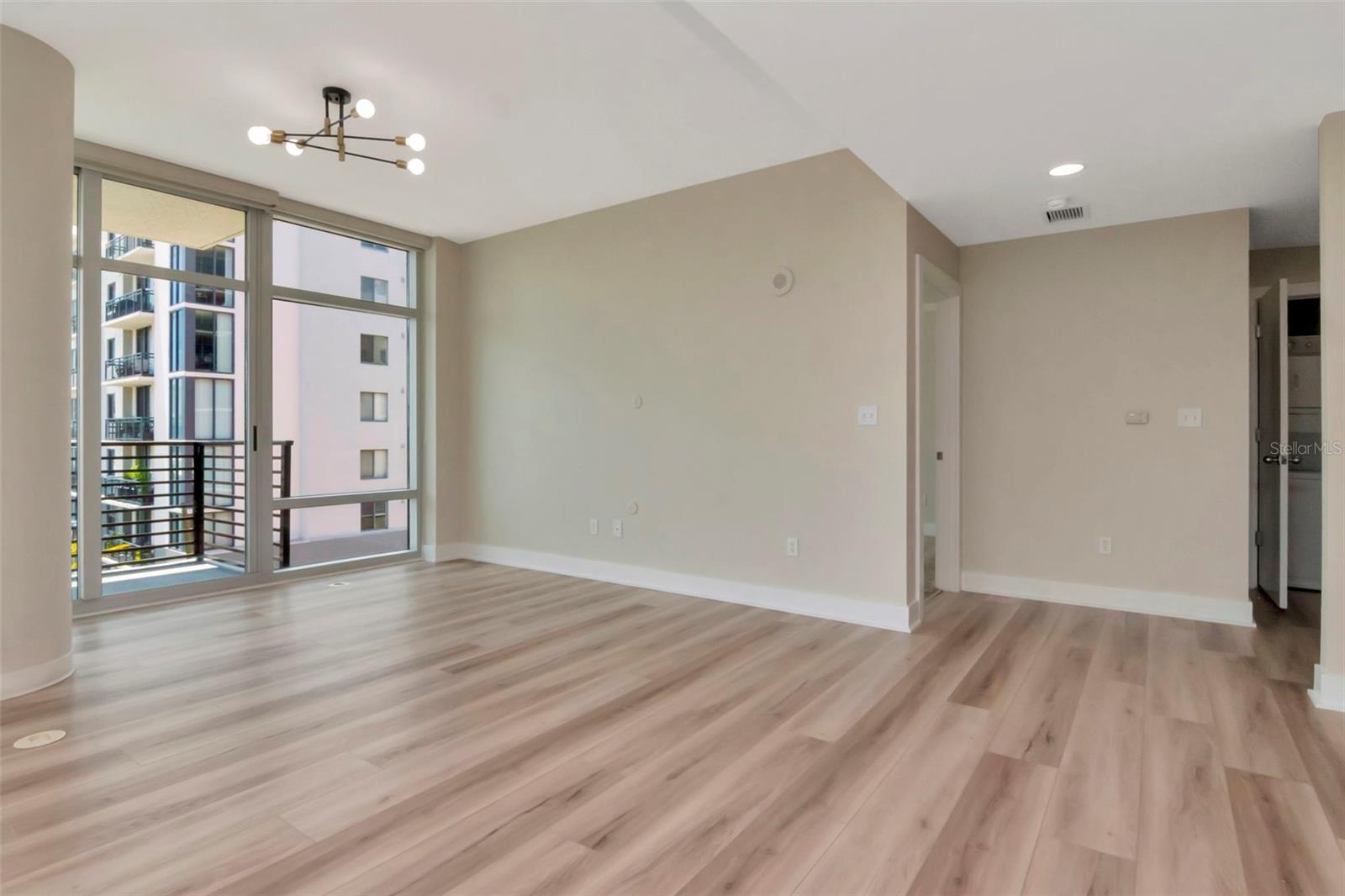 Image 12 of 67 For 1208 Kennedy Boulevard 419