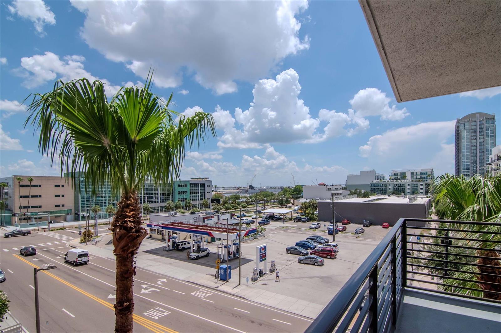 Image 26 of 67 For 1208 Kennedy Boulevard 419