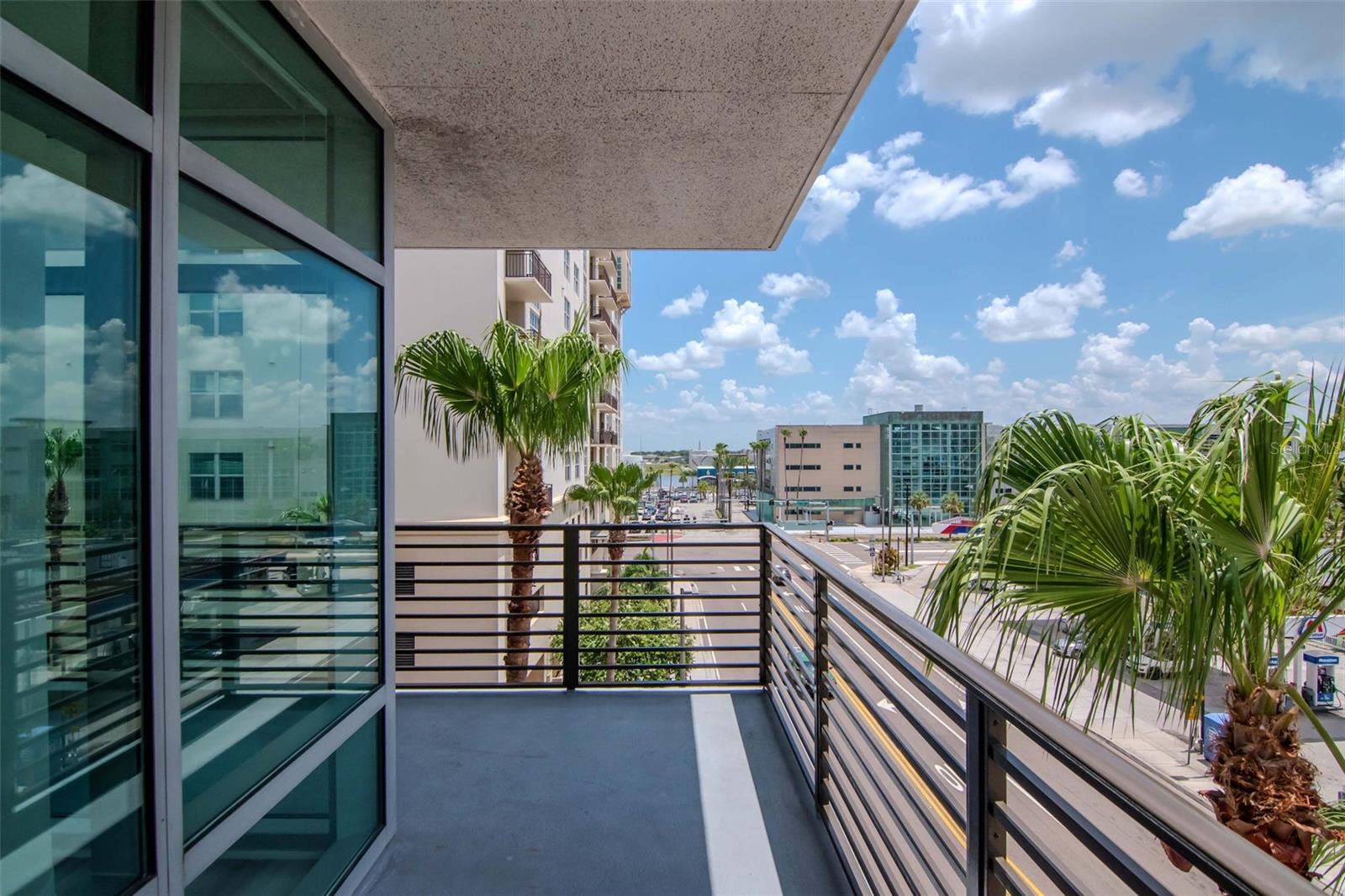 Image 37 of 67 For 1208 Kennedy Boulevard 419
