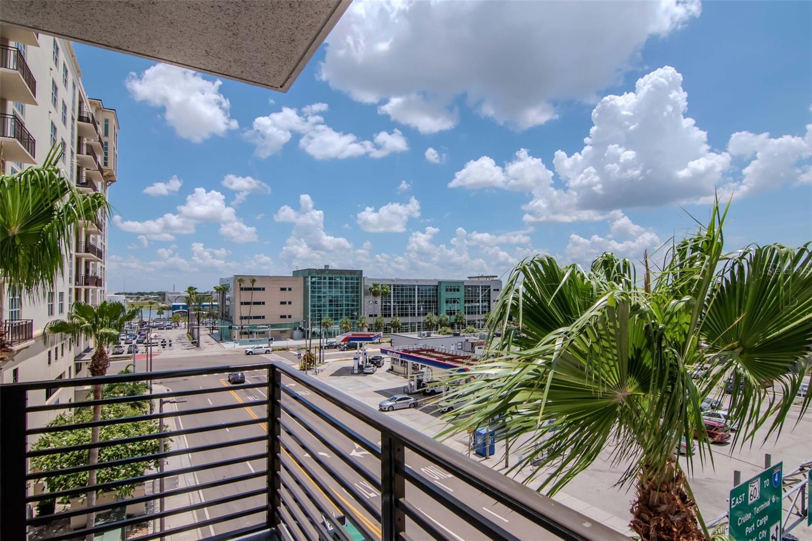 Image 38 of 67 For 1208 Kennedy Boulevard 419