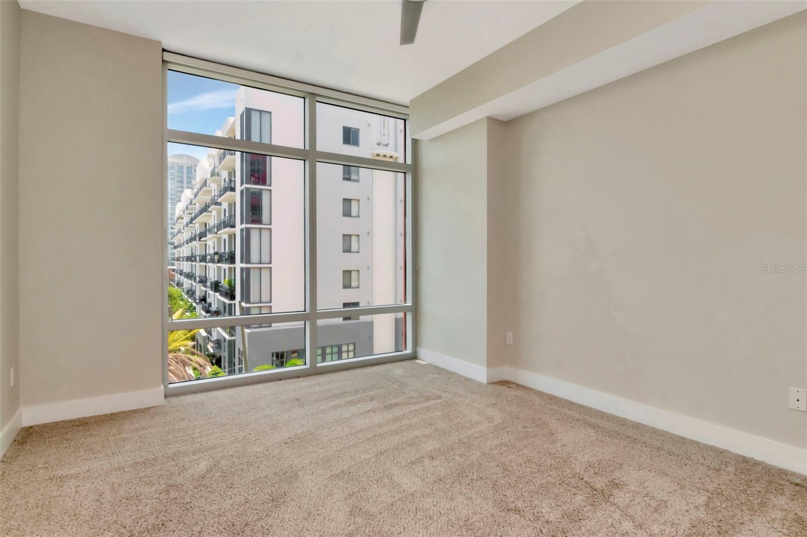 Image 39 of 67 For 1208 Kennedy Boulevard 419