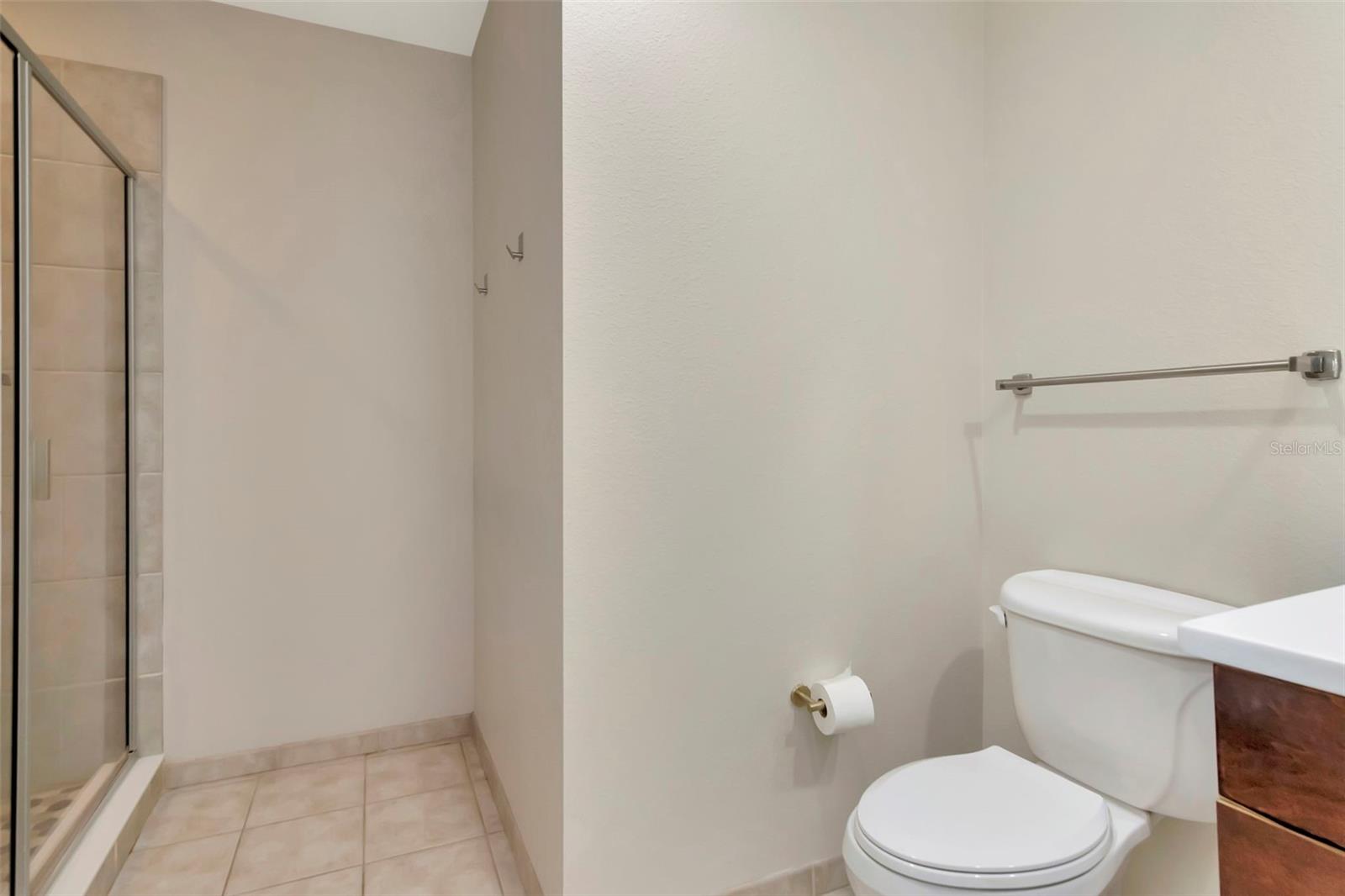Image 43 of 67 For 1208 Kennedy Boulevard 419