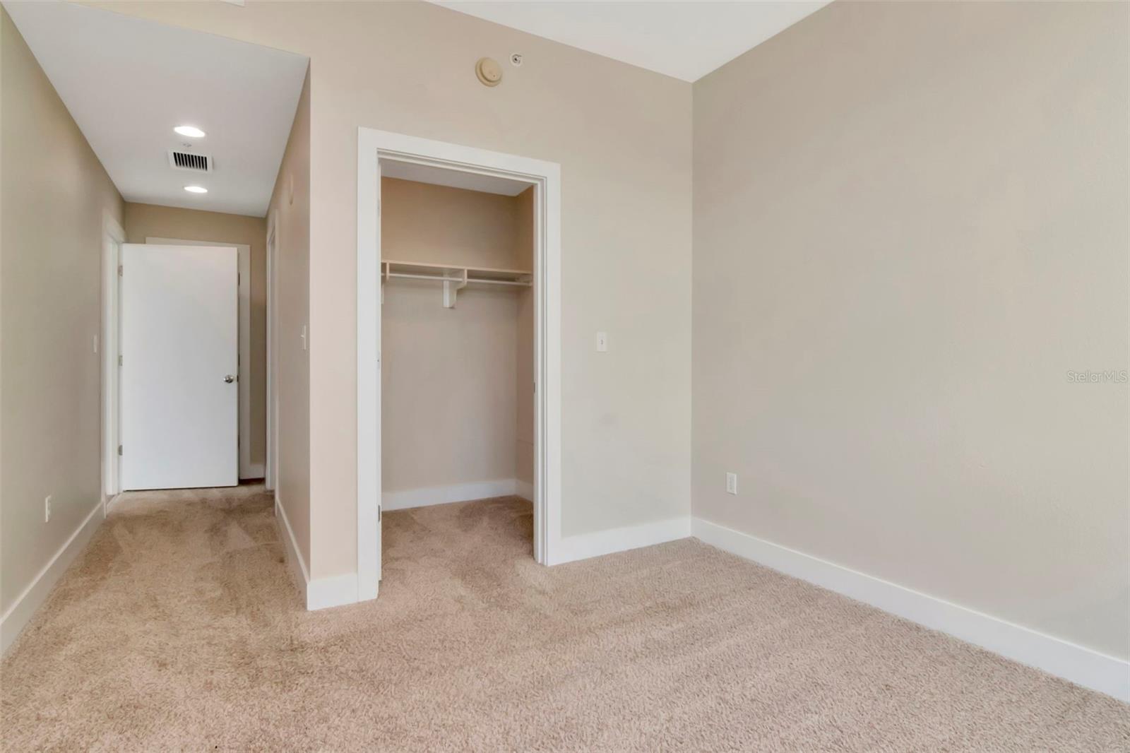 Image 44 of 67 For 1208 Kennedy Boulevard 419