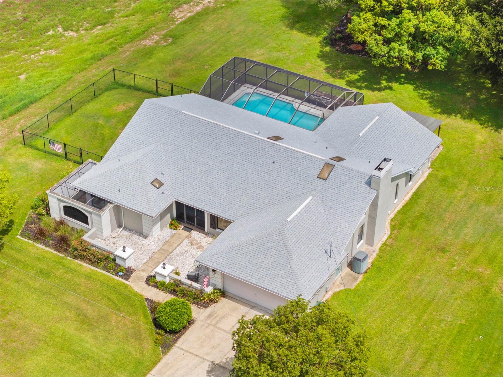 Image 11 of 70 For 15161 Woodbury Road