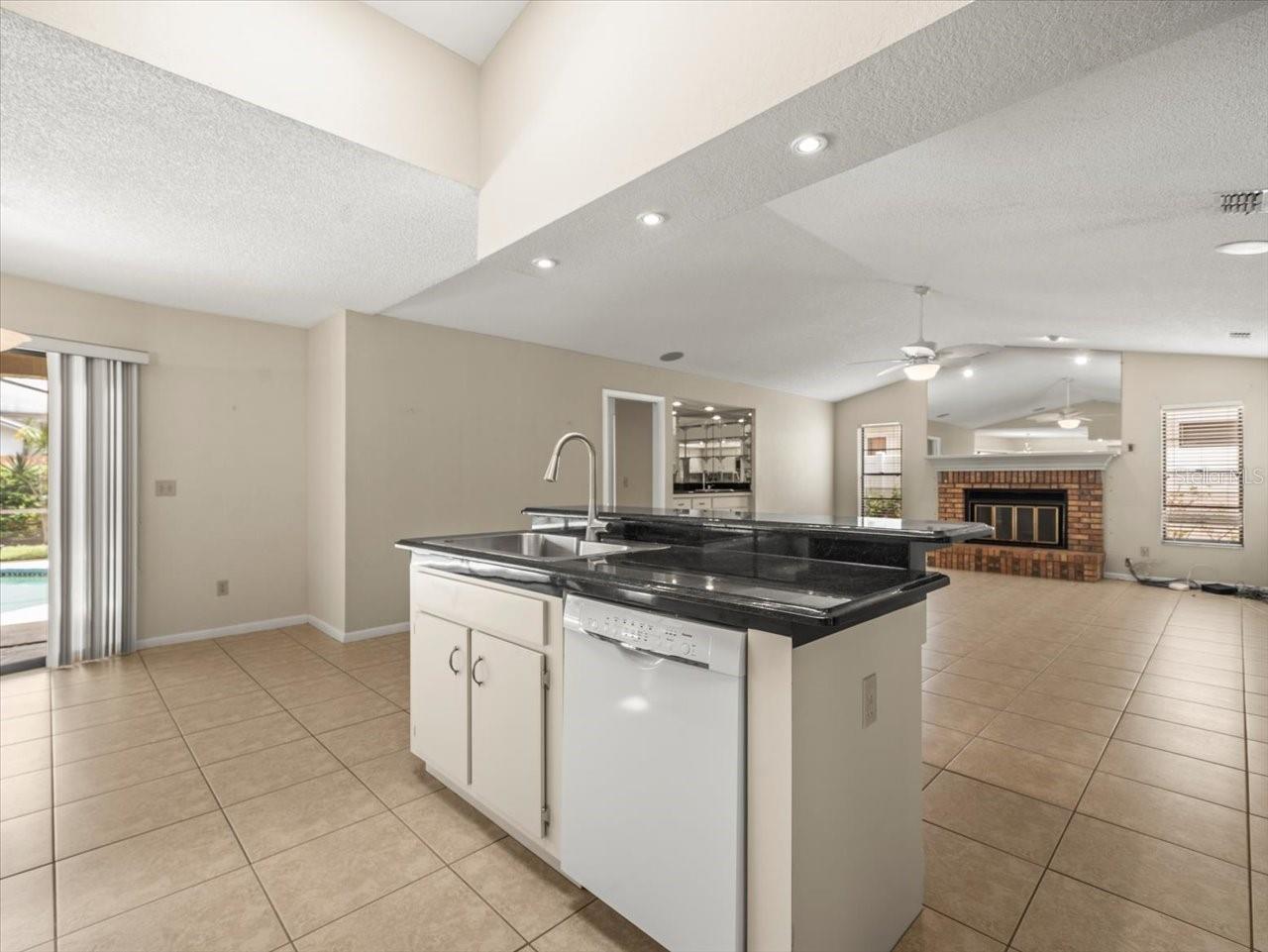 Image 13 of 59 For 1110 Woodcrest Avenue