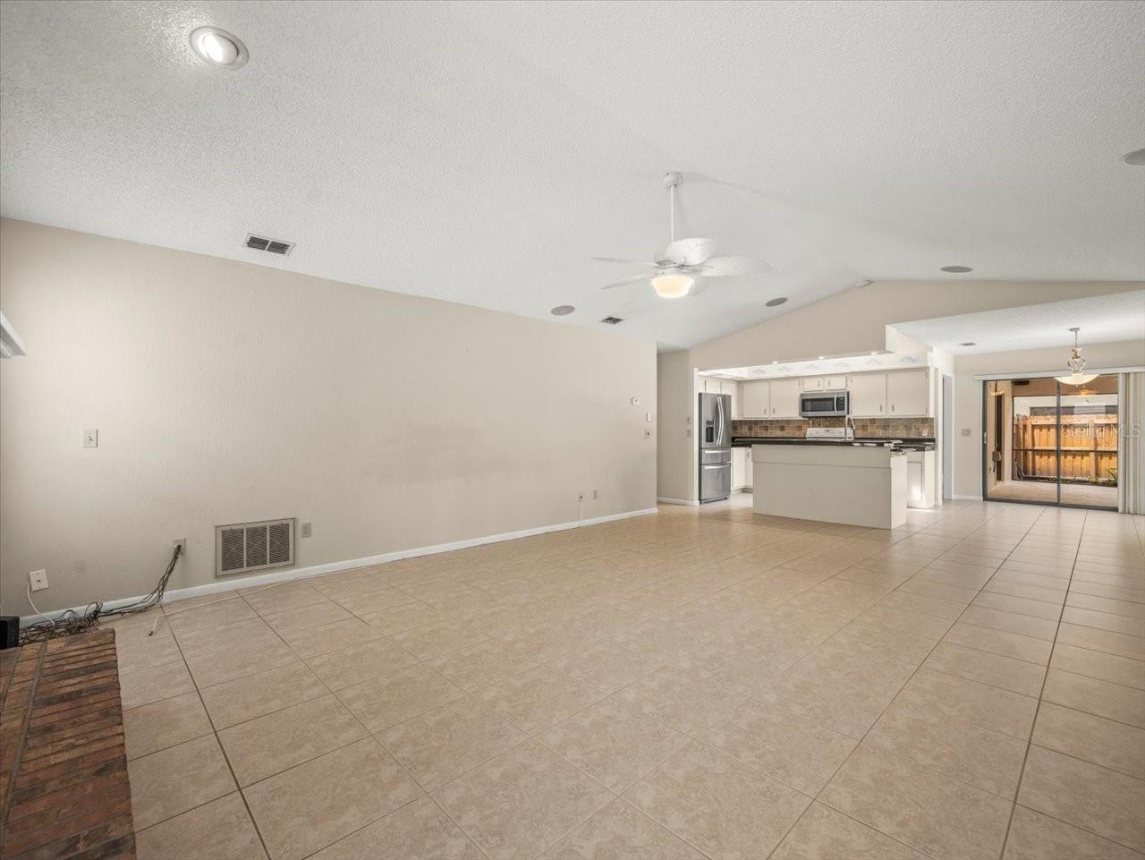 Image 18 of 59 For 1110 Woodcrest Avenue
