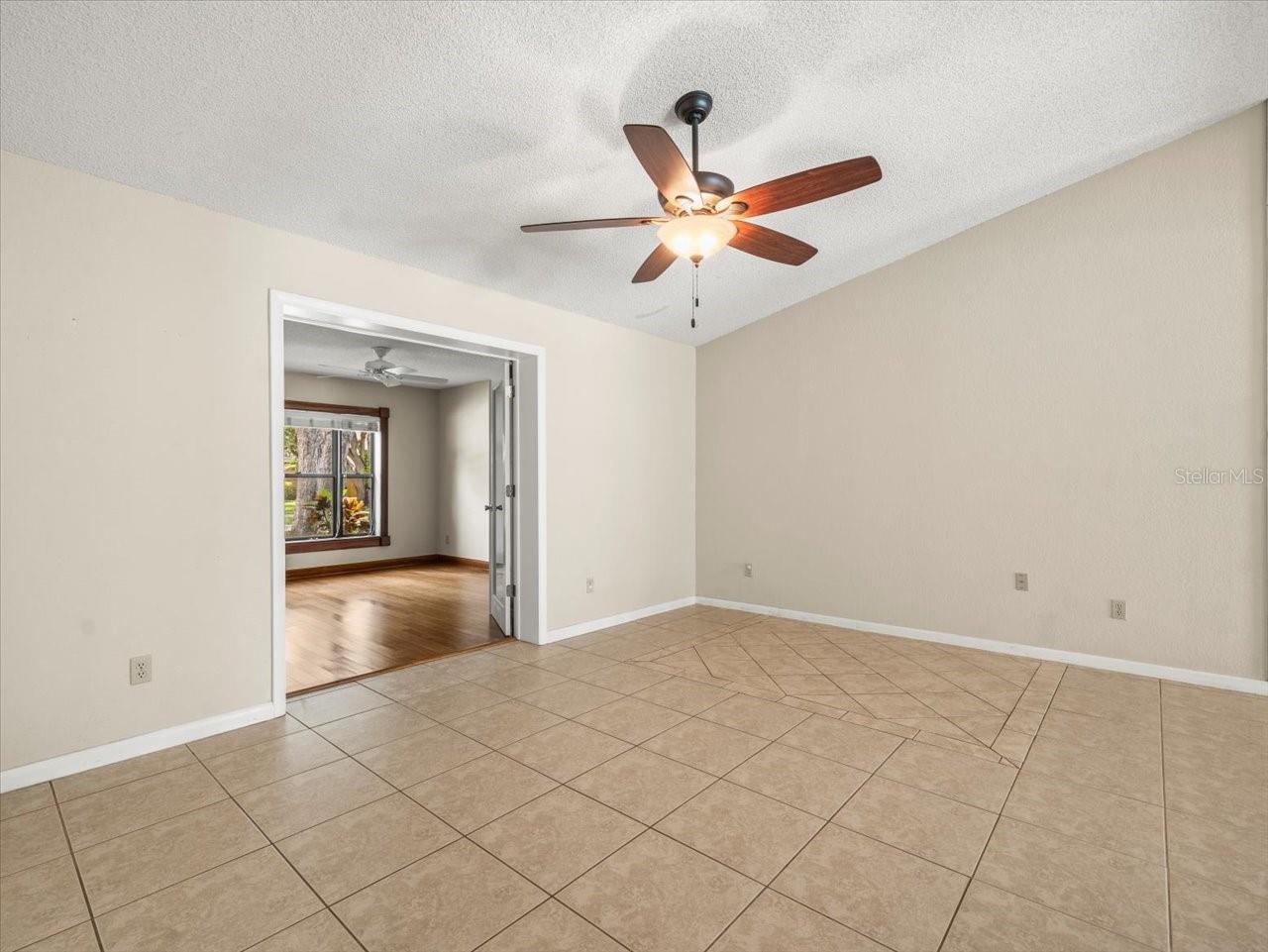 Image 29 of 59 For 1110 Woodcrest Avenue