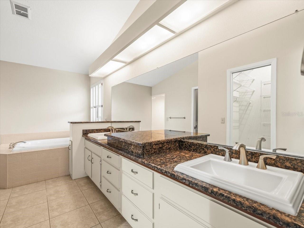 Image 34 of 59 For 1110 Woodcrest Avenue
