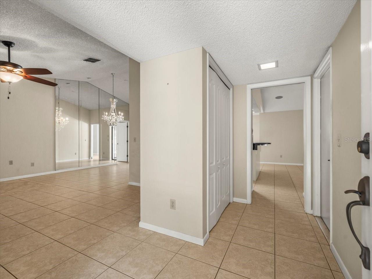 Image 4 of 59 For 1110 Woodcrest Avenue