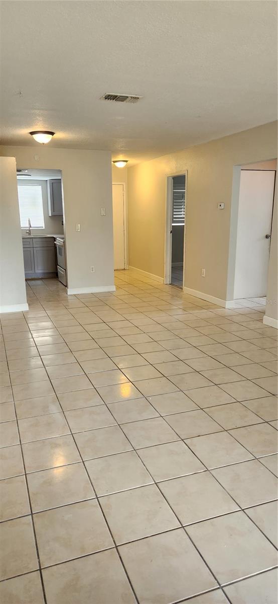 Image 5 of 19 For 9829 Grace Drive