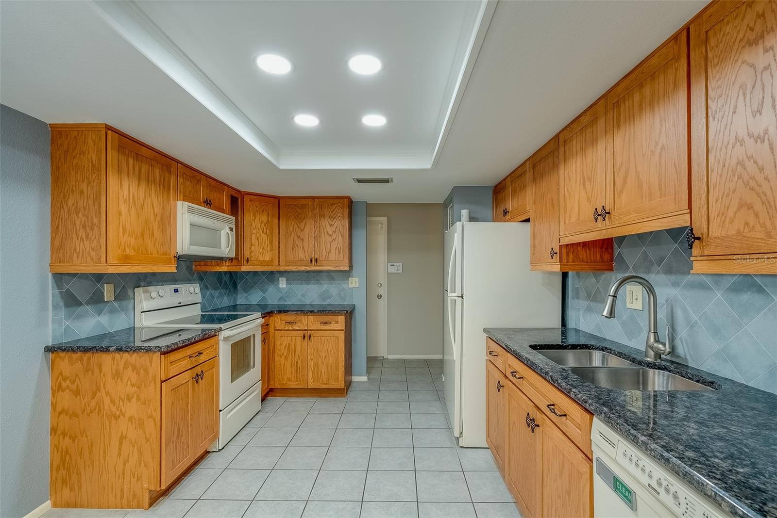 Image 10 of 43 For 2847 Rampart Circle