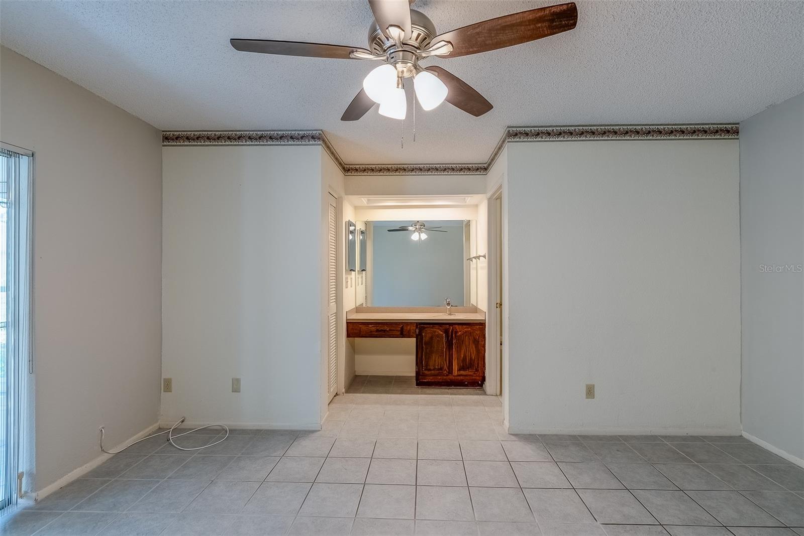 Image 14 of 43 For 2847 Rampart Circle