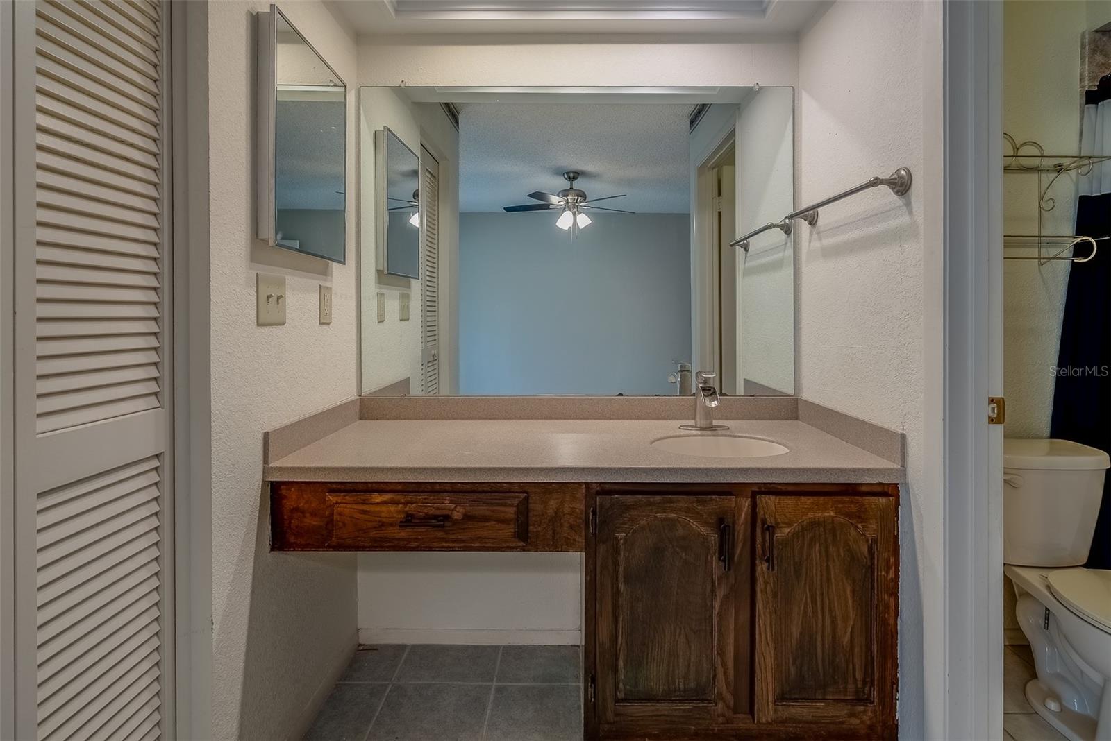 Image 17 of 43 For 2847 Rampart Circle