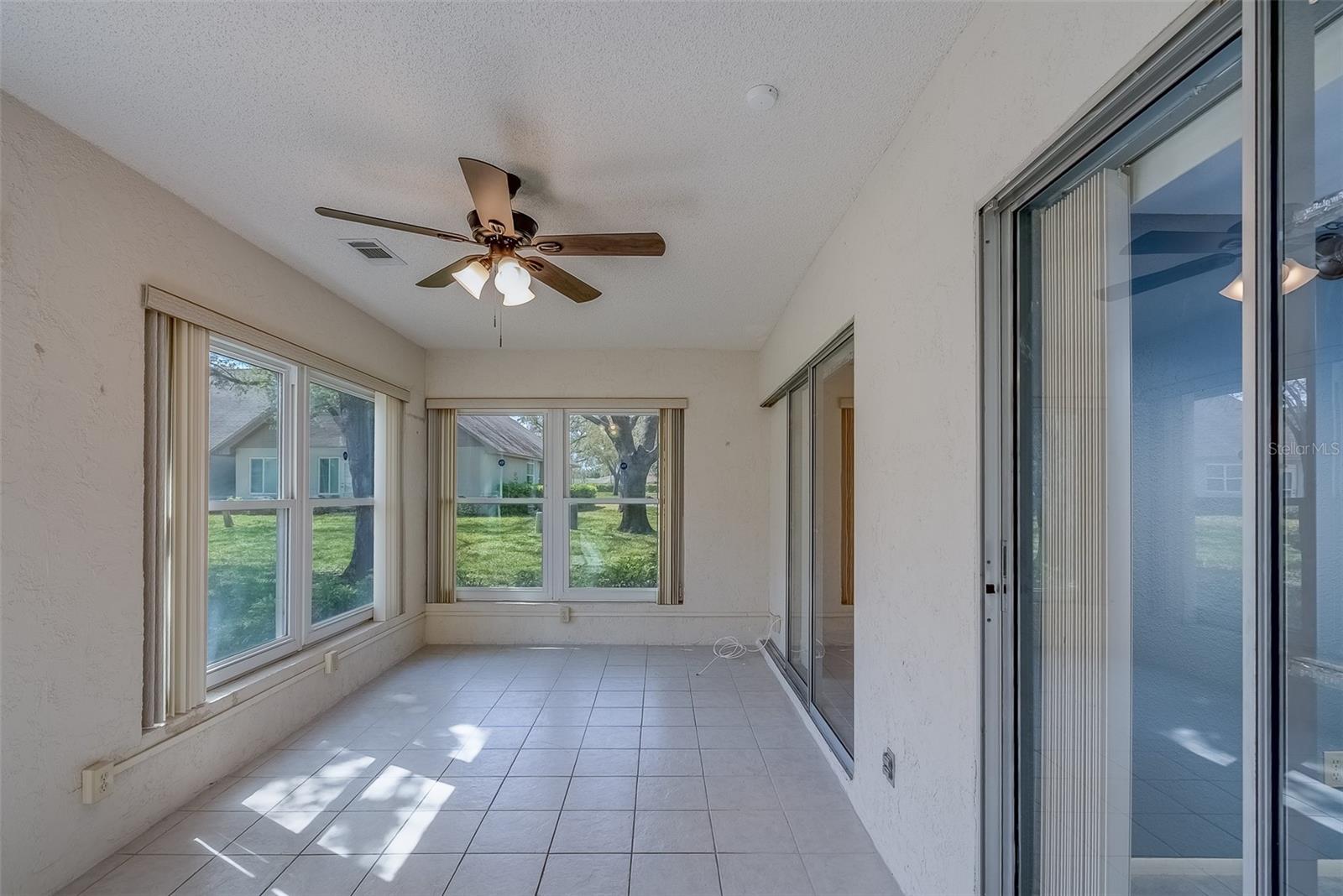 Image 27 of 43 For 2847 Rampart Circle