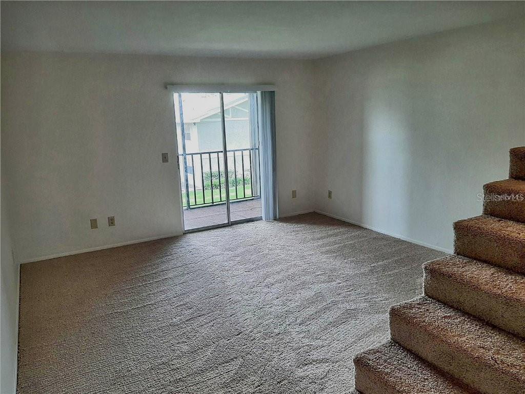 Image 2 of 13 For 14440 Reuter Strasse Circle 810