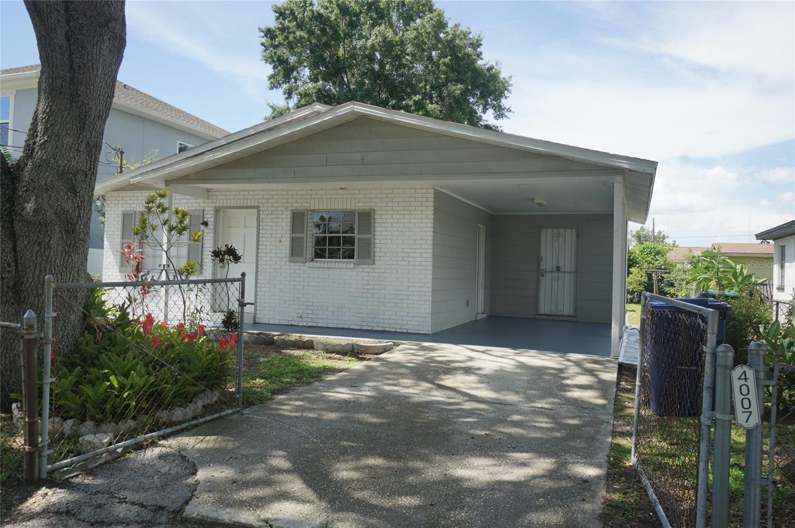 Listing Details for 4007 Cass Street, TAMPA, FL 33609