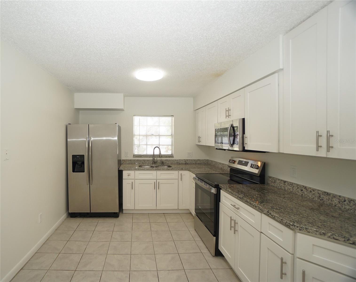 Image 2 of 11 For 4007 Cass Street