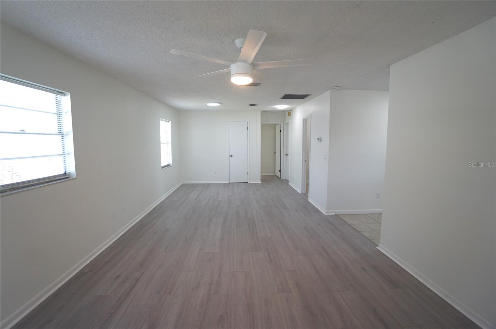 Image 3 of 11 For 4007 Cass Street